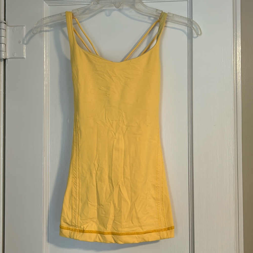 Lululemon tank